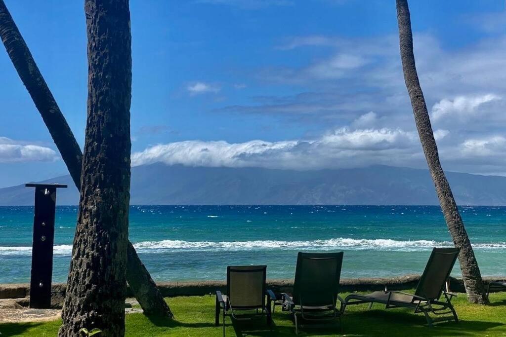 Oceanfront With Aircon-Hear The Waves-Amazing Views-Wifi Lejlighed Lahaina Eksteriør billede
