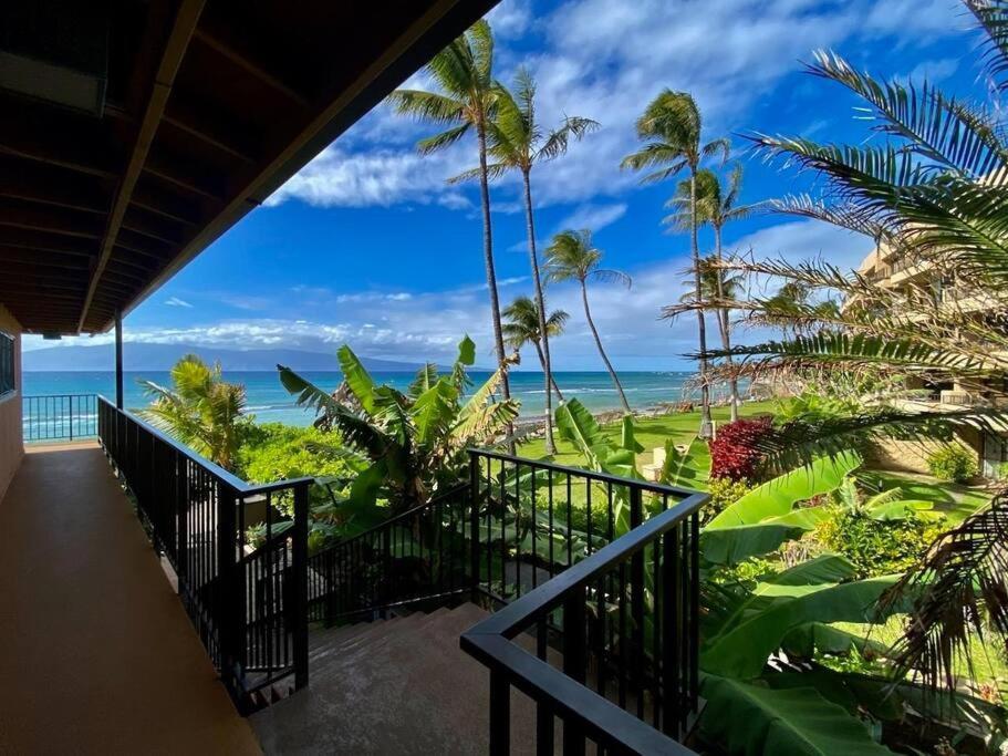 Oceanfront With Aircon-Hear The Waves-Amazing Views-Wifi Lejlighed Lahaina Eksteriør billede